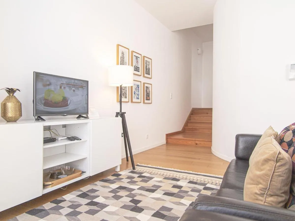 Appartamento Baixa Chiado 2 Bedroom Duplex Apt With Ac Elevator Lisbona Portogallo