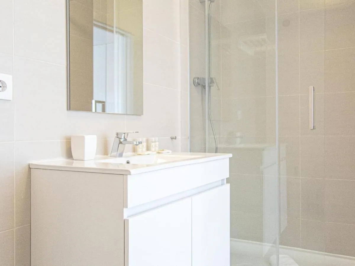 Baixa Chiado 2 Bedroom Duplex Apt With Ac Elevator Lisbona